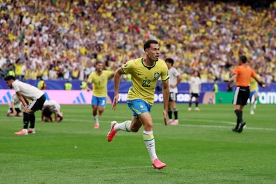 Brazil into last 16 as Martinelli strikes in stoppage time to break Japan hearts