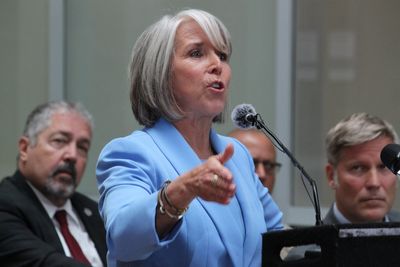 Democratic governor slams federal government over DEA fentanyl scandal: ‘They let it in’