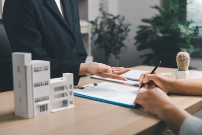 Rental Lease Clauses That Can Affect a Household Budget More Than Rent