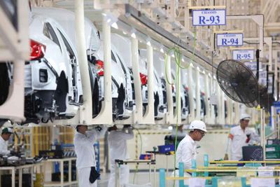 Automotive sector posts downturn in first 5 months