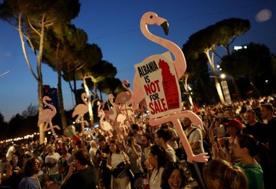Crowning a healthy populism