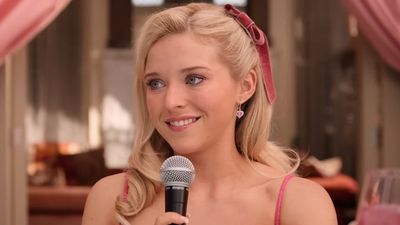 Elle Reviews Are Here, And Critics Have Objections To The Legally Blonde Prequel Series