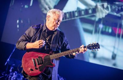 Stephen Morris and Gillian Gilbert step away from New Order
