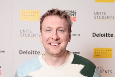 Joe Lycett to run London pub for just one hour a week in new Channel 4 series