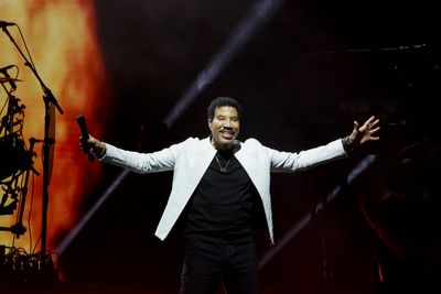 Lionel Richie to return to the stage after ex-wife Brenda Harvey shared health update
