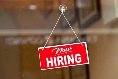 Fewer US companies are willing to hire foreign grads