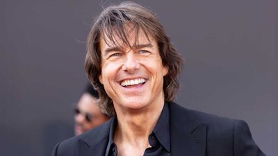 Quote of the Day by Tom Cruise: “I’m someone who doesn’t believe in making my problems… — Inspiring lessons on responsibility, maturity, accountability, overcoming challenges and why you should handle your own battles by the American actor known for his resilience and strong mindset