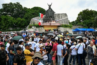 Philippine church members defend senator facing graft arrest