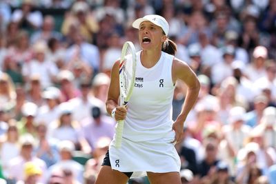 Iga Swiatek survives almighty Taylor Townsend scare in unconvincing start to Wimbledon title defence