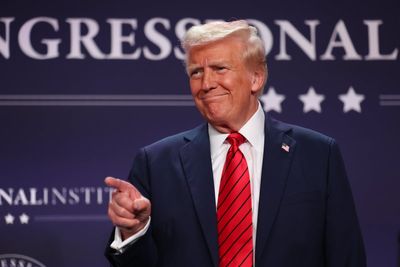 Trump applauds Supreme Court for axing campaign spending limits