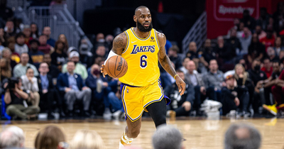 Warriors' Chances of Landing LeBron James Improve After Report Says Anthony Davis Trade Isn't a Prerequisite