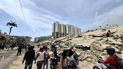 Venezuelan Deportees Were Sent To a Hotel When Returned To Their Country. Then The Earthquakes Hit.
