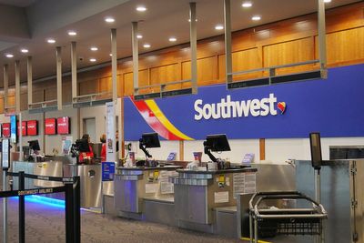 Southwest Airlines denies musician from boarding flight with guitar