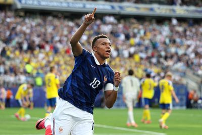 France v Sweden LIVE: Mbappe inspires brilliant Les Bleus to cruise into World Cup last 16