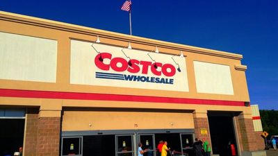 Costco workers noticed something strange about two New York shoppers at self-checkout. Police say it led to 28 credit cards