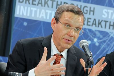 White House taps polarizing Harvard astronomer to lead new UFO council