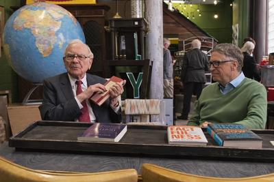 Who's Richer, Warren Buffett or Bill Gates? Billionaires' Friendship Faces Fresh Test Over Jeffrey Epstein Review