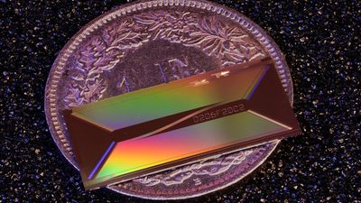 Scientists figured out how to shrink huge ultrafast lasers so they fit on a tiny chip ‪‪—‬ the 'holy grail' of the field