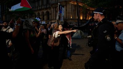 Hatred towards Muslims and Jews enters 'new phase'