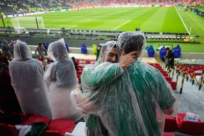 Why Mexico v Ecuador World Cup game is delayed