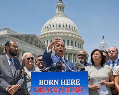 Trump news at a glance: Trump threatens to abolish birthright citizenship through Congress after supreme court rules against him