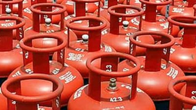 LPG Cylinder Price: Commercial LPG down Rs 183.50 from July 1, first cut in 2026