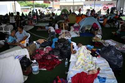 Venezuela quake survivors cherish kindness of strangers