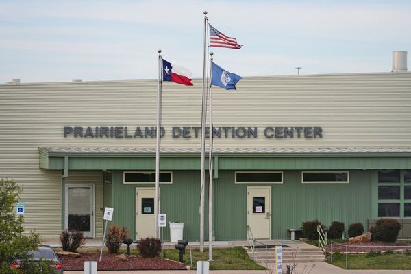 Judges resume sentencing over shooting at Texas immigration facility