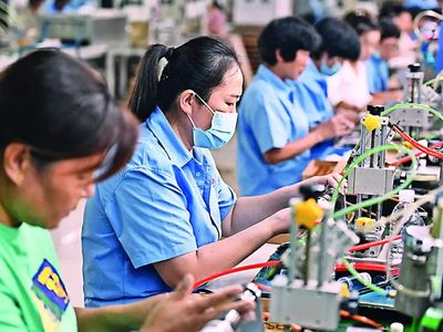 Global AI wave revs up Asian factories, offsetting war-induced pain