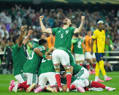 Mexico end World Cup knockout drought with last-32 win over Ecuador in Azteca cauldron