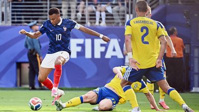 Mbappe scores twice as France breeze past Sweden into World Cup last 16