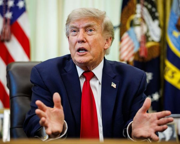 Afternoon Update: Trump announces Republican midterm convention; Thailand investigation latest; and Neil the seal wreaks havoc