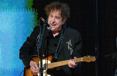 Bob Dylan's guitarist Bob Britt shuts down rumour he was 'fired'