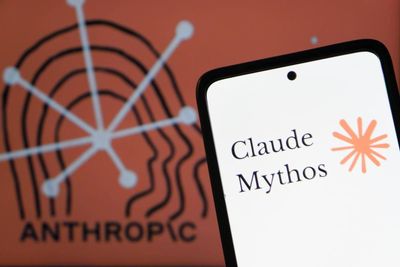 Anthropic says US has lifted export controls on Fable and Mythos AI models after security fears