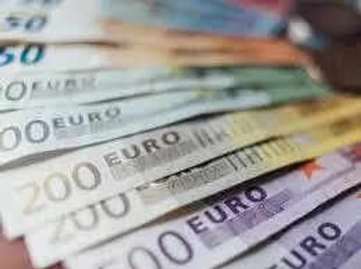 Euro zone inflation falls more than expected, adding to ECB case for patience
