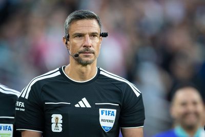 Who is the referee for Mexico vs Ecuador? Slavko Vincic cards record and big-game experience revealed