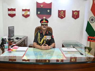 Lt Gen Rajesh Pushkar AVSM, VSM assumes command of Southern Command