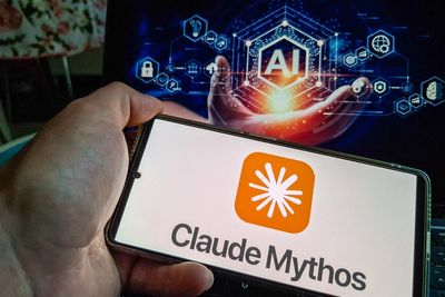 US officials lift ban on Anthropic’s ‘dangerous’ AI Fable and Mythos models