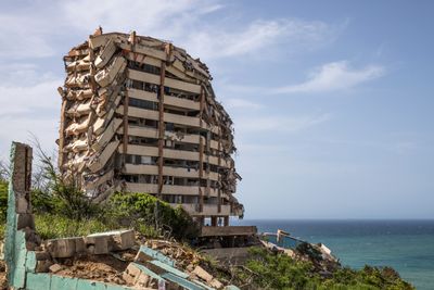 Anger at Venezuela's Interim Government Over Earthquake Response Spills Into Trump's White House