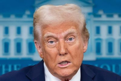 Trump Declares Power Emergency Over Heat Wave—Robert Reich Says OSHA Rollbacks Leave Workers in Delivery Trucks Without AC at Risk