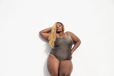 Plus Size Bikini vs. One Piece: How to Choose Body Positive Swimwear for a Curvy Beach Look