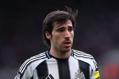 Sandro Tonali set to join Tottenham in £100m deal after agreement reached with Newcastle