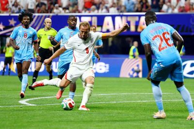 Kane double rescues England in comeback win over DR Congo