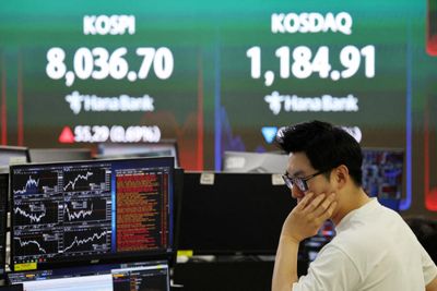 Foreigners dump Asia stocks at record pace as AI winners get crowded