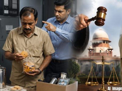 Served 17 years, but sacked for taking leftover tea and biscuits: Jharkhand HC reinstates govt peon, calling the punishment 'disproportionate'