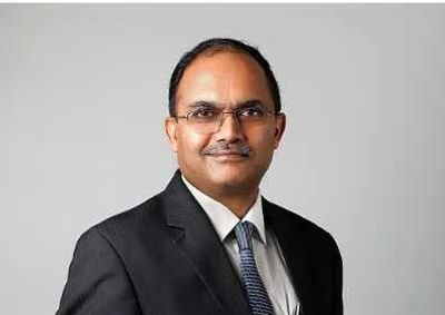 Macro headwinds are behind us; largecaps poised to outperform: Prashant Jain