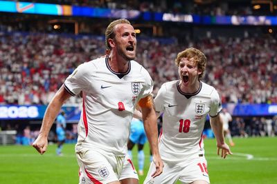 Anthony Gordon hails ‘phenomenal’ Harry Kane as he compares England World Cup hero to Lionel Messi