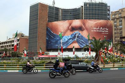 U.S. Reportedly Trying To Convince Iran Not To Continue With One Of Its Main Goals After The War