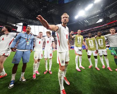 England survive a Lionel M masterclass and roll on to the Azteca … just