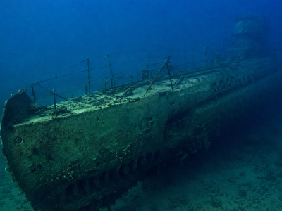 A war veteran and team found Japan's lost WWII gold submarine after more than 50 years, in 1995, but its 2 tons of gold remains missing